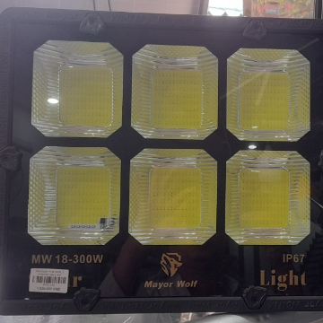 Đèn pha NLMT MAYOR WOLF